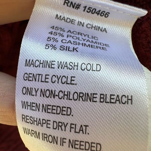 Burgundy Cable Knit Sweater - Picture 4 of 5